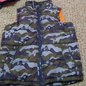 Old Navy Jackets & Coats - Puffer vest Fleece inside Rainproof Xs/5 boys Old Navy Jackets & Coats - Puffer vest Fleece inside Rainproof Xs/5 boys